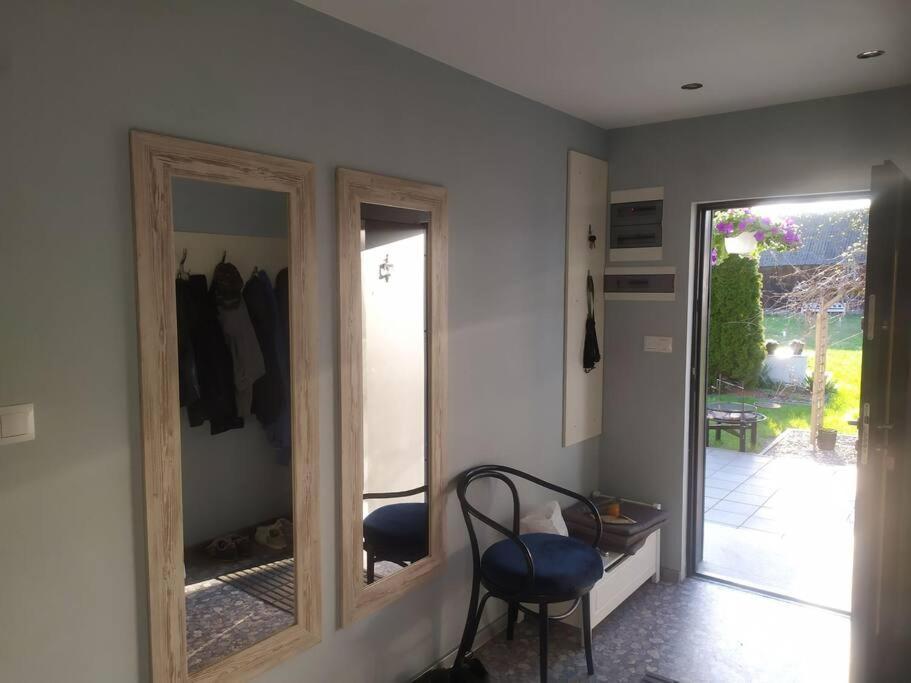 Villa Dom W Malowniczej Wsi Z Imprezowa Stodola Hot Tub Jacuzzi à Zakrzewo Zalesie Extérieur photo